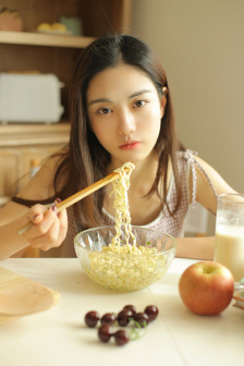 手机看片日韩国产秒拍